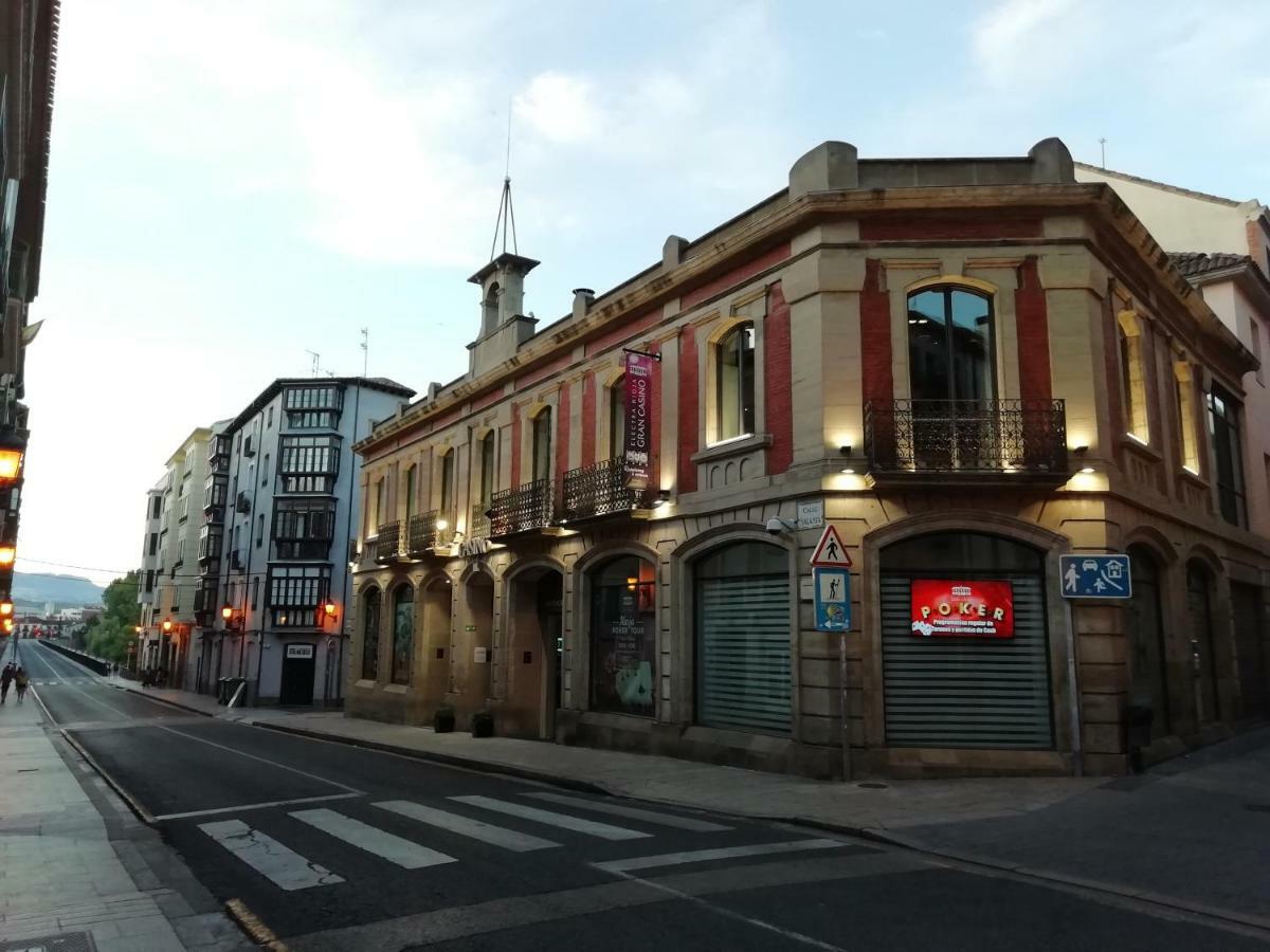 Apartamento Turistico Santiago Logroño Extérieur photo